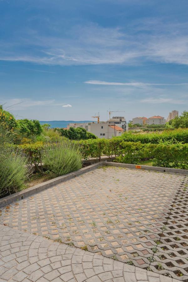 New Delux Green Garden Apartment With Hotube **** Split Bagian luar foto
