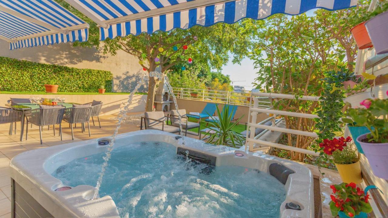 New Delux Green Garden Apartment With Hotube **** Split Bagian luar foto