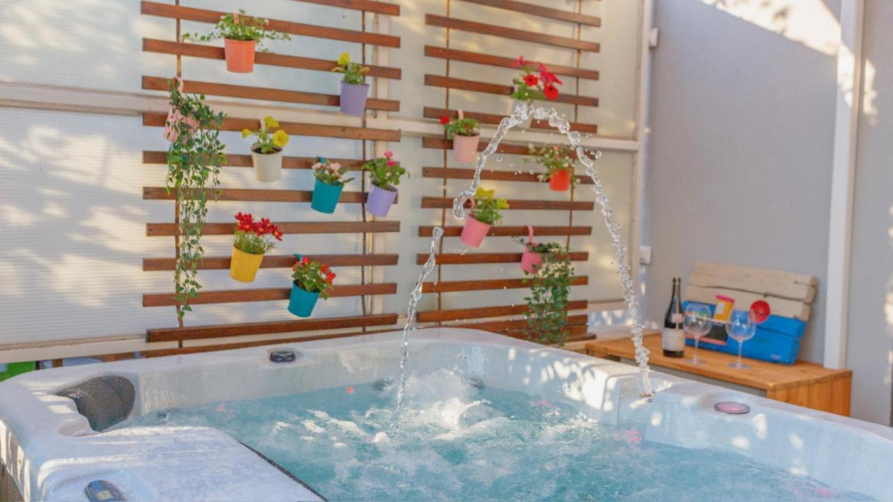 New Delux Green Garden Apartment With Hotube **** Split Bagian luar foto