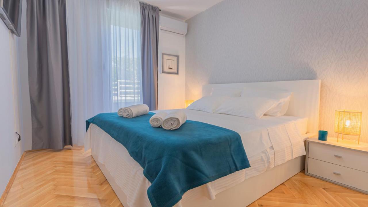New Delux Green Garden Apartment With Hotube **** Split Bagian luar foto