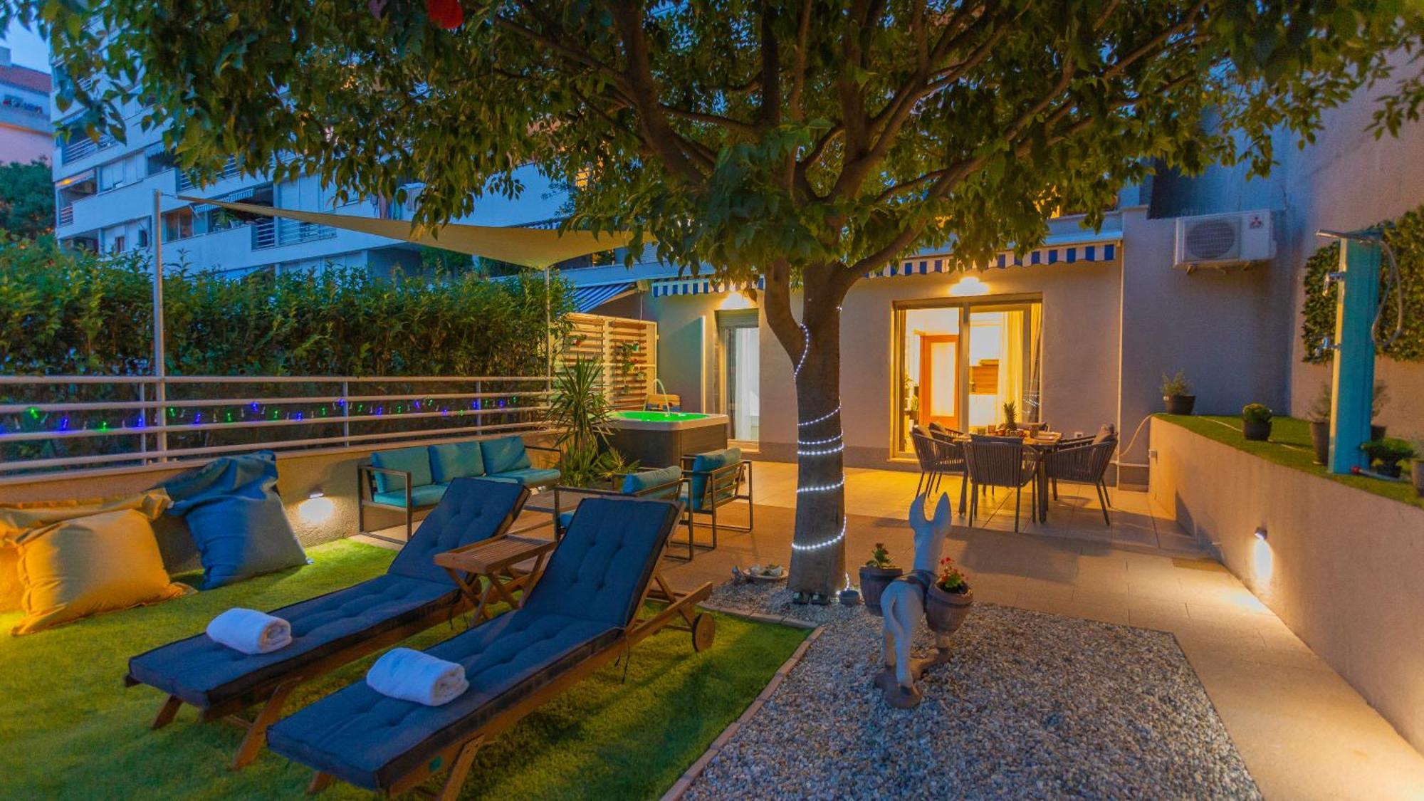 New Delux Green Garden Apartment With Hotube **** Split Bagian luar foto
