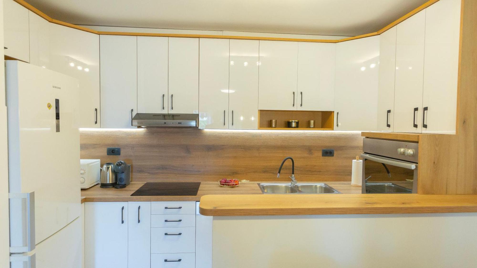 New Delux Green Garden Apartment With Hotube **** Split Bagian luar foto