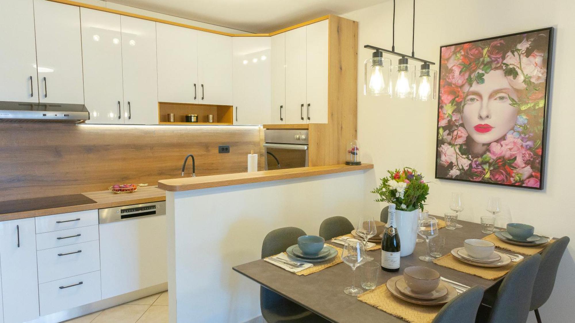 New Delux Green Garden Apartment With Hotube **** Split Bagian luar foto